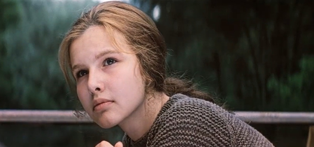 Кадр из кинофильма "Сто дней после детства", 1975 г., режиссер Сергей Соловьёв, сценаристы Александр Александров, Сергей Соловьёв, композитор Исаак Шварц (скриншот)