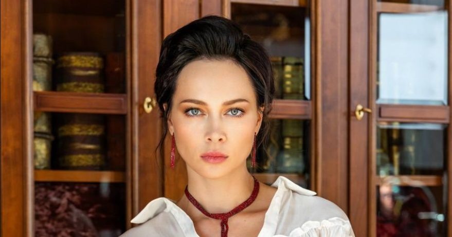 Настасья Самбурская