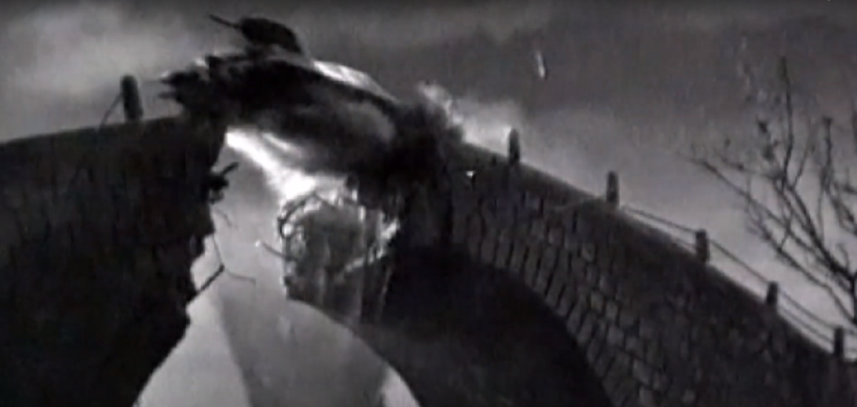 Кадр из к/ф "Парень из нашего города", 1942