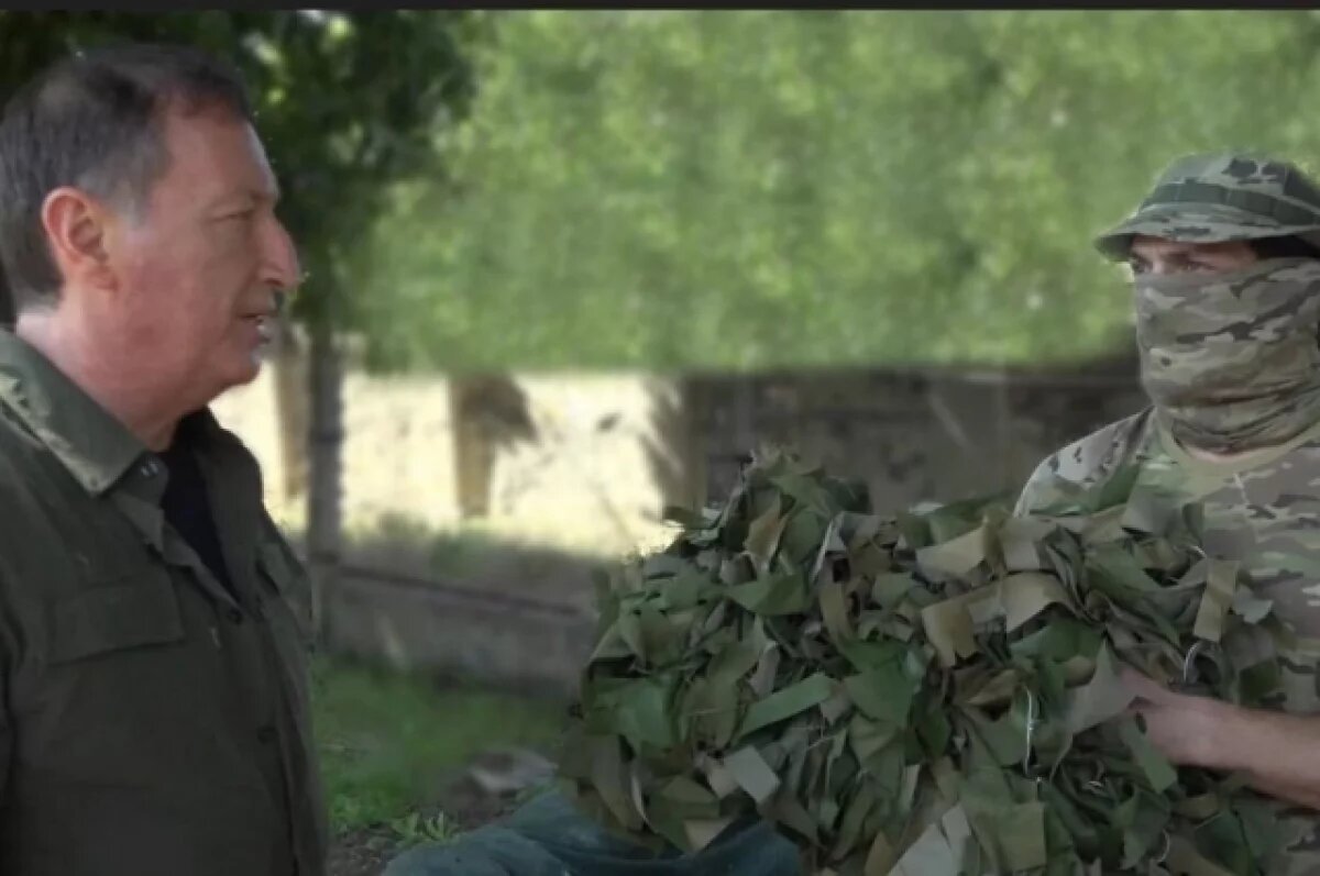    Председатель парламента Дагестана передал гумпомощь участникам СВО