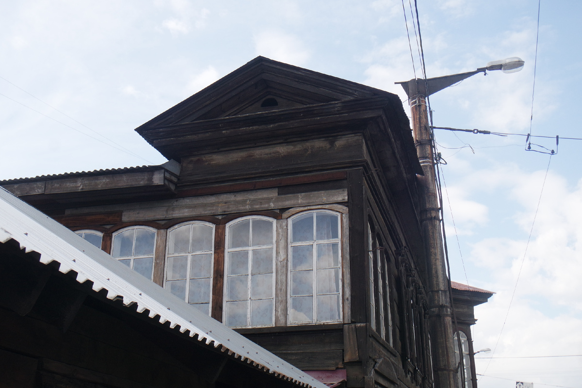 это, кстати, памятник федерального значения. Адрес: Декабристов 14