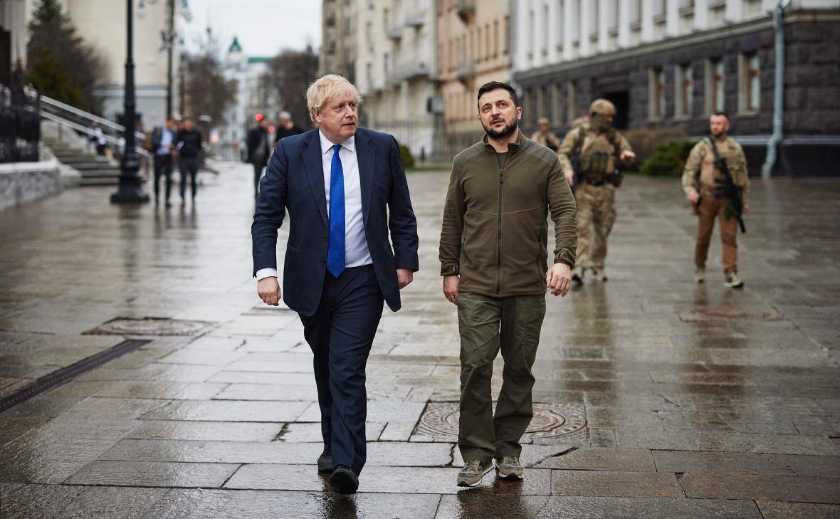 Борис Джонсон и Зеленский в Киеве. 2022 год.