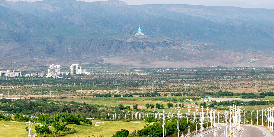 Поездка в Туркменистан: как получить визу и что посмотреть в закрытой стране?
