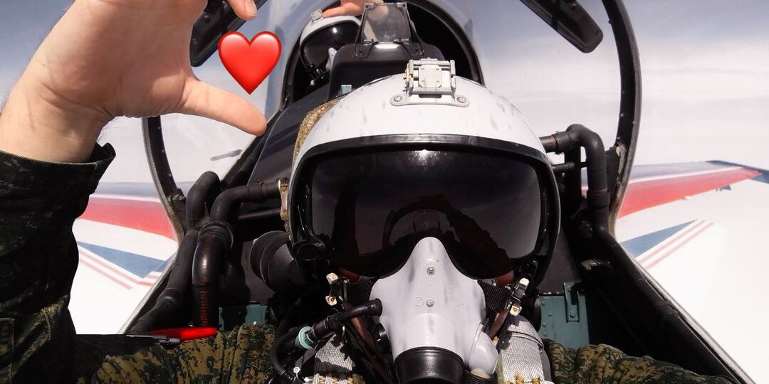 Не забываем напоминать своей аудитории о большой любви….к авиации