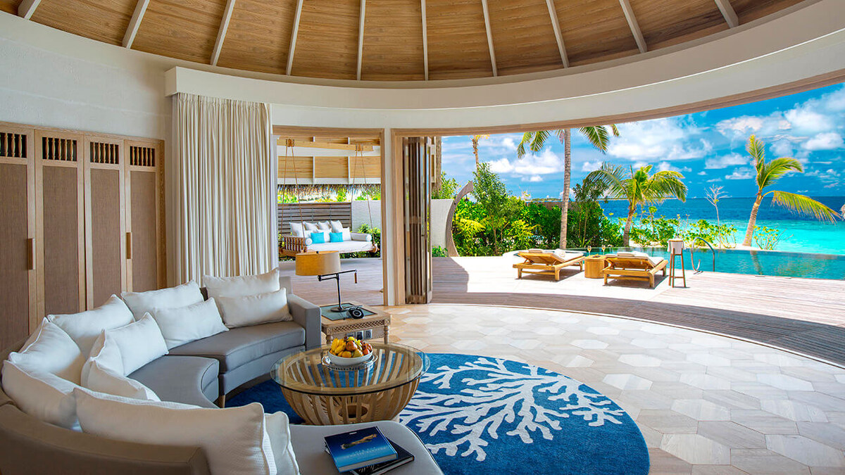 На идиллических островах не хочется думать о налогах!