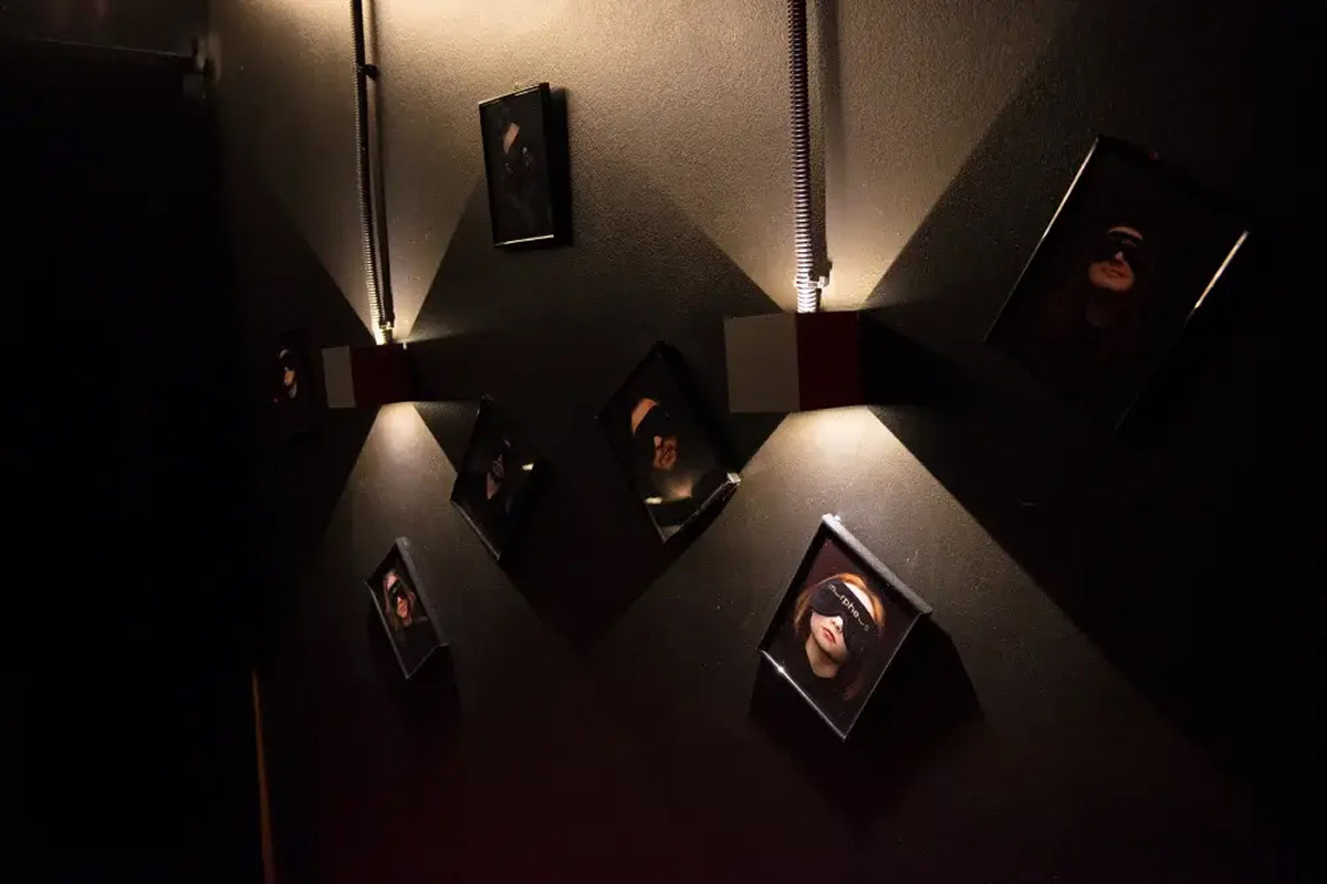 Вы надеваете маски, и чувства обостряются. Источник: morpheus-show.ru📷
