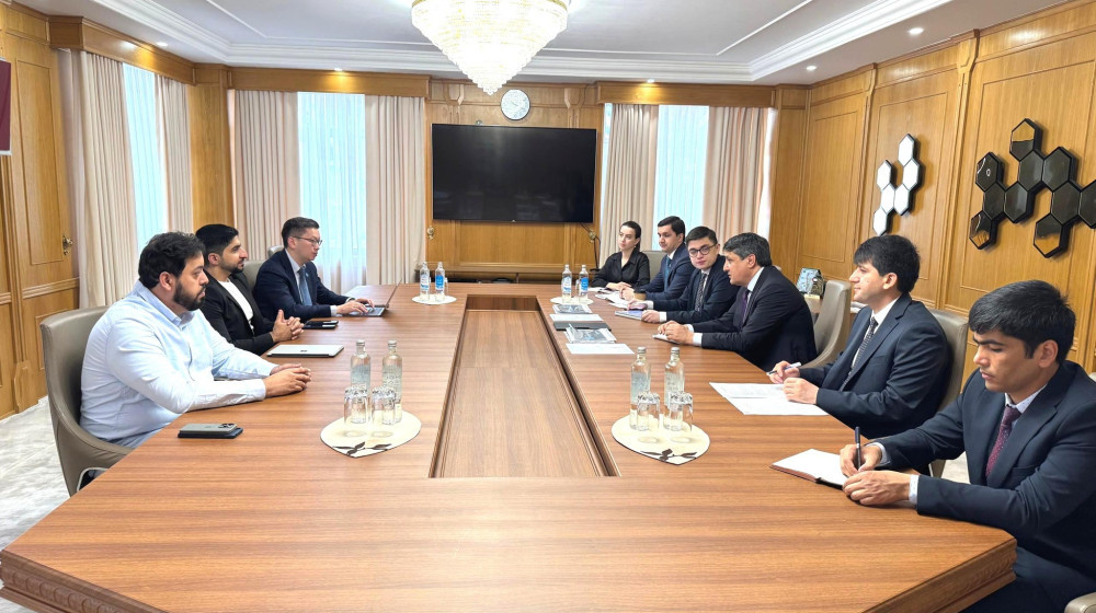    Сингапур и Искусственный Интеллект: Как Безопасность AI Соединяет США и Китай