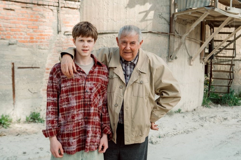 Кадр со съемок 3 сезона сериала «Вампиры средней полосы» (2025) / Фото: START; Telegram/kinometro  📷
