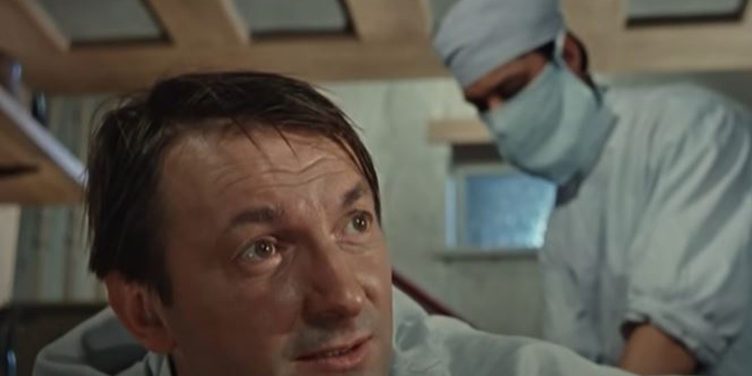 Тест: отгадайте фильм СССР по 1 кадру с врачом