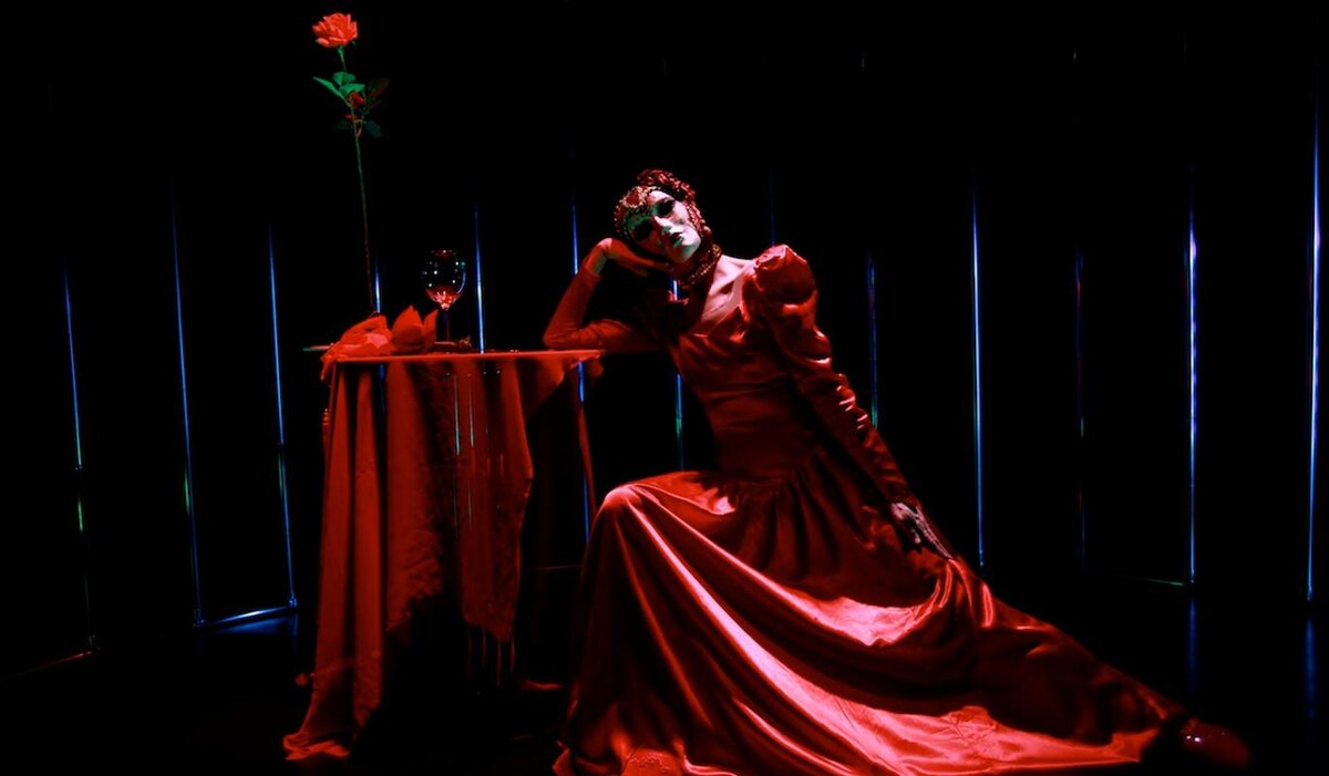     Интервью с актрисой Марчеллой Солтан: "В театре никакие градации любви невозможны"