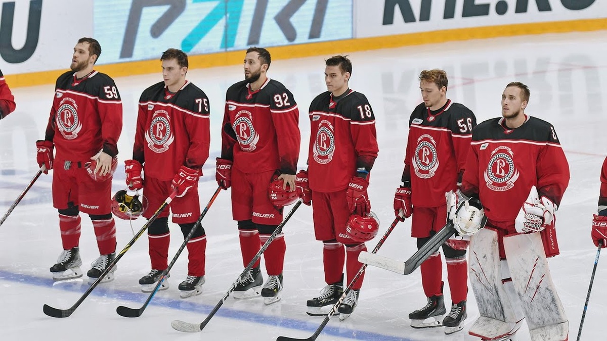 Фото с яндекс.картинки (хоккеисты подмосковного "Витязя")