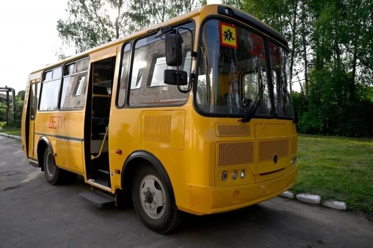    Игорь Руденя передал новый автобус сельской школе в Кимрском округе