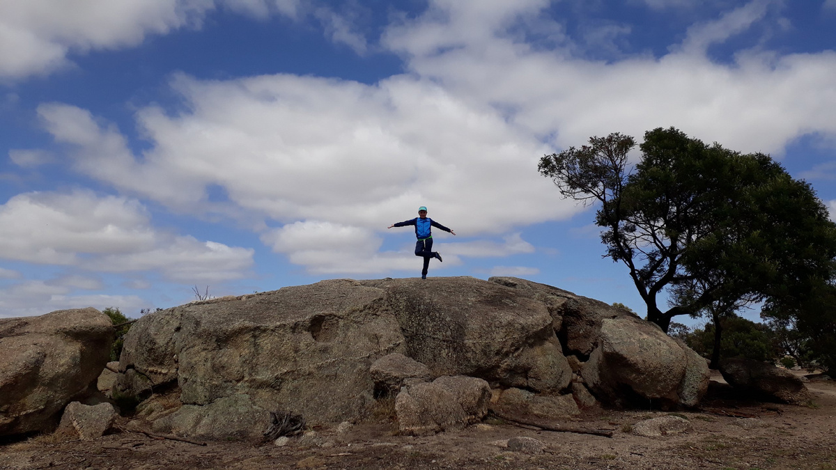 Мамин сын - надо, куда повыше :-))