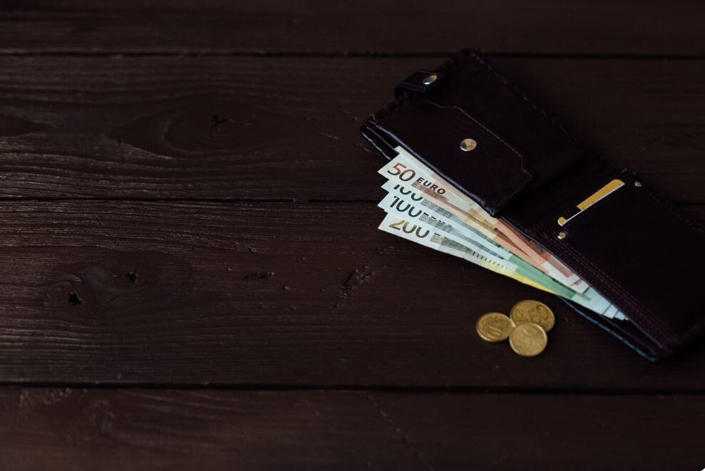 Деньги как средство