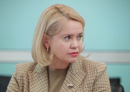    Депутат Думы Харченко рассказала, что ожидает учителей, которые работали со шпионами из Британского совета