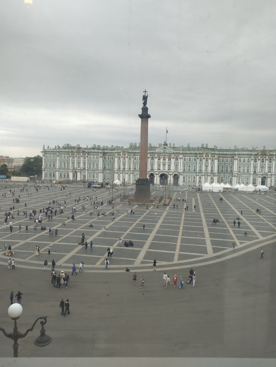 Вид из окна Главного штаба Эрмитажа