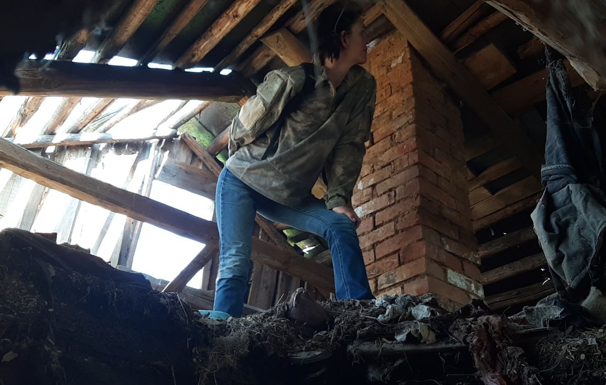 В деле заброшек, самое главное, чтоб ничего не свалилось на голову, или сама не рухнула 