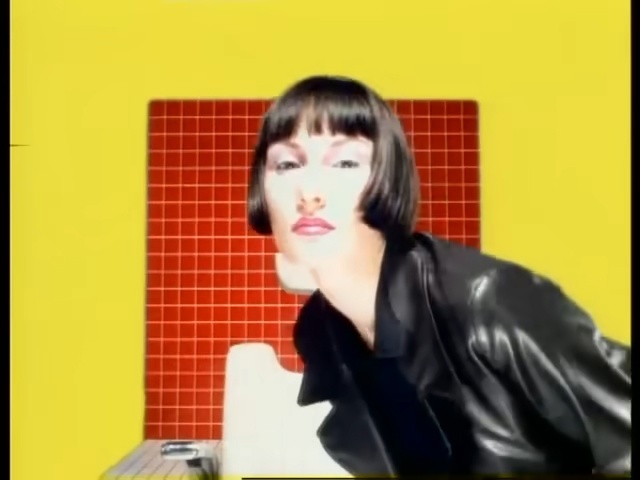 скриншот из клипа Утекай, фото из инета