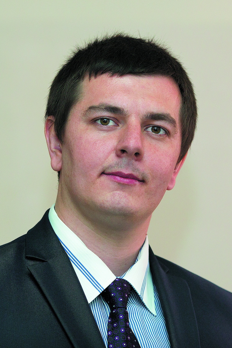 Денис Бобров