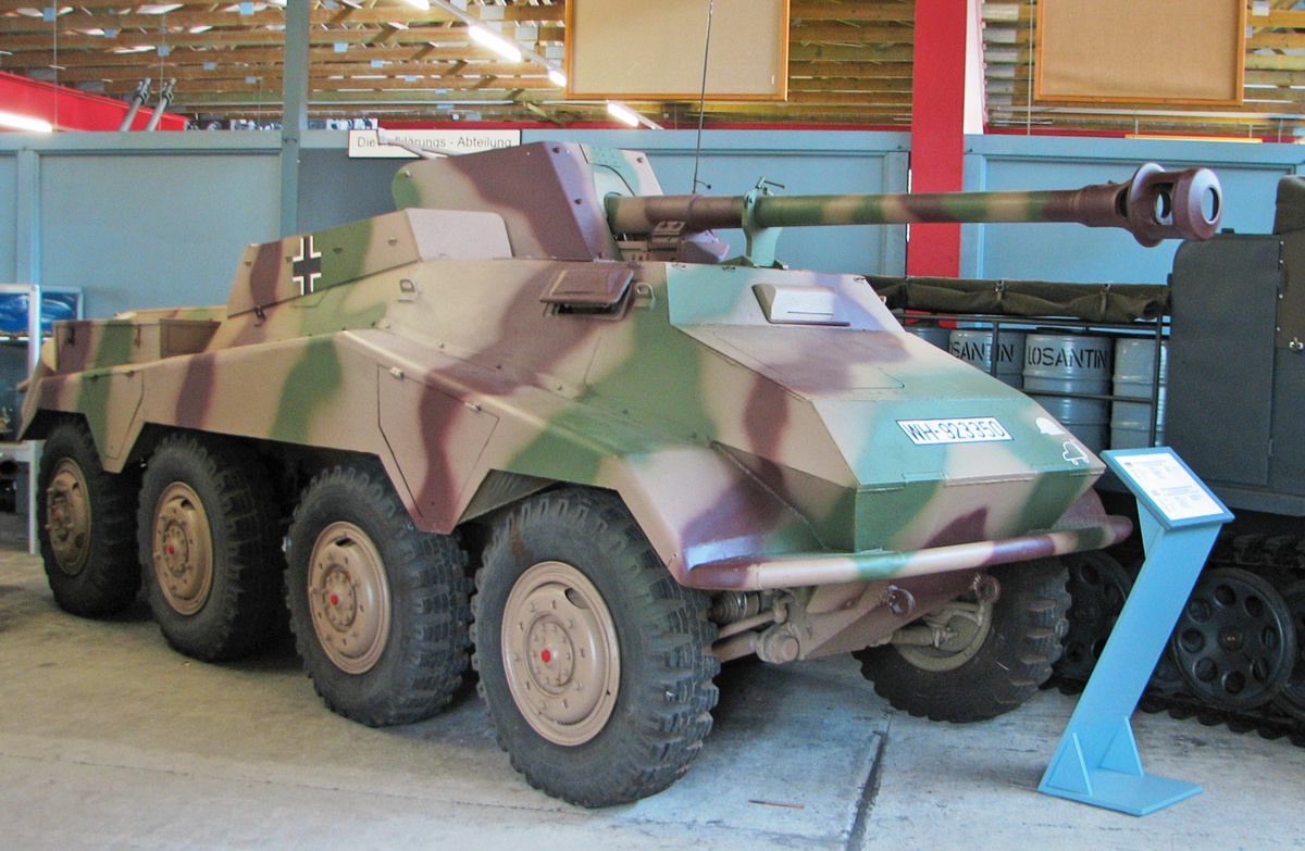 Автомобиль Sd.234/4 калибра 75 мм PaK 40 л / 46