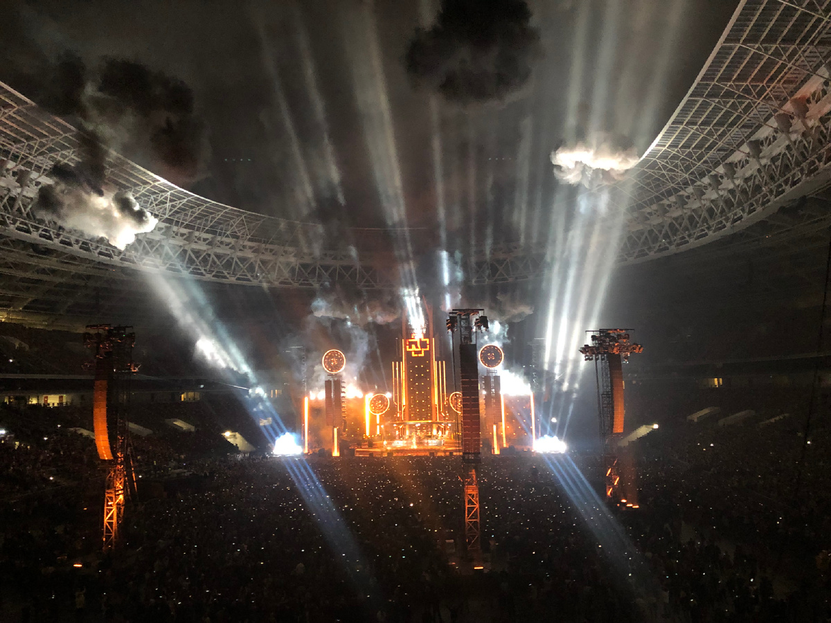 На концерте Rammstein в Лужниках