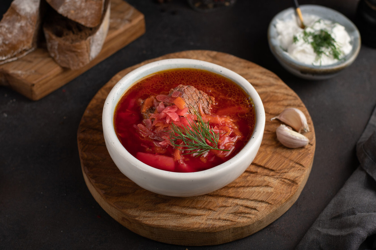    Секрет ресторанного борща в хлебном горшочке, который вы не пробовали