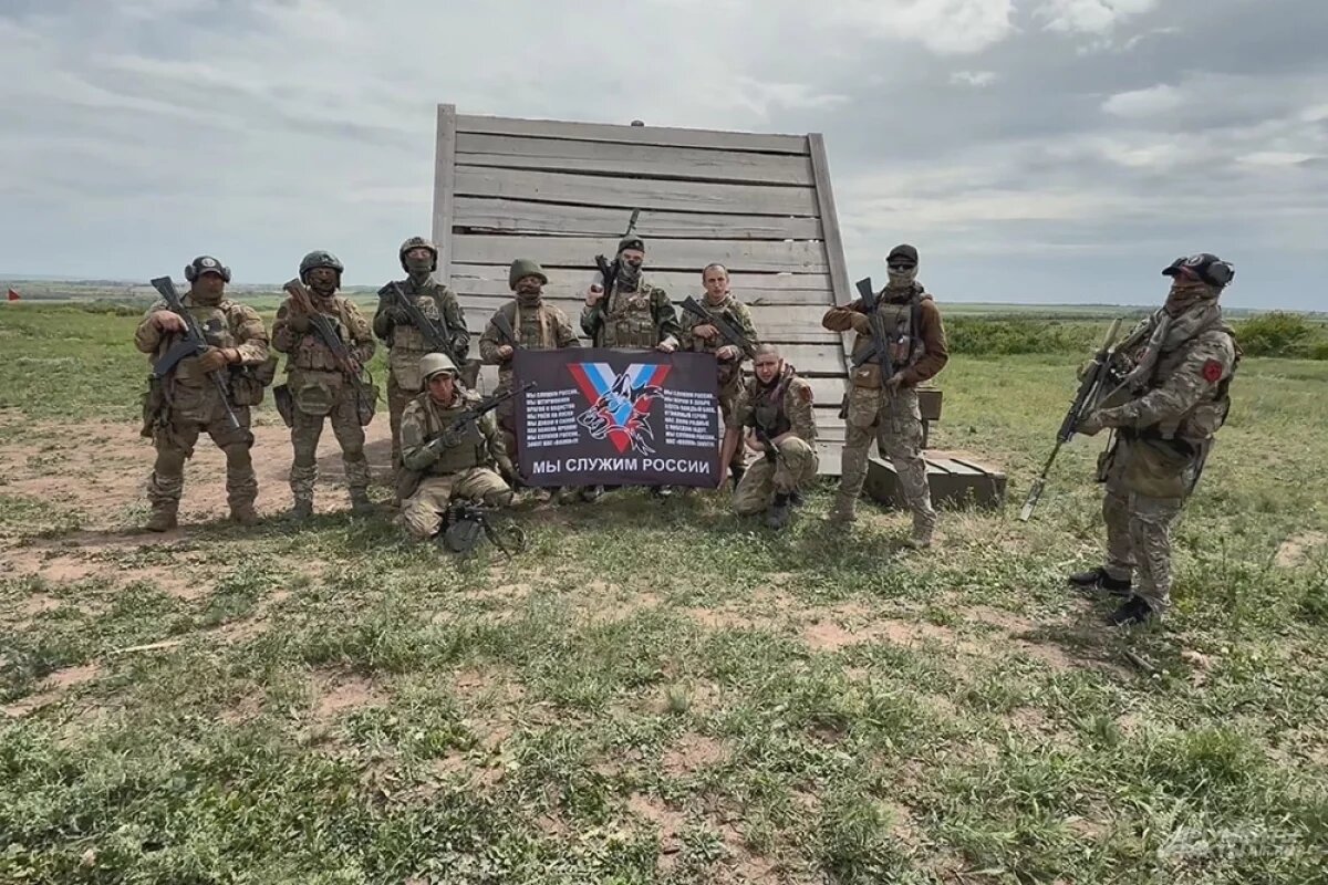    В бригаде «Волки» в штурм идут добровольцы.