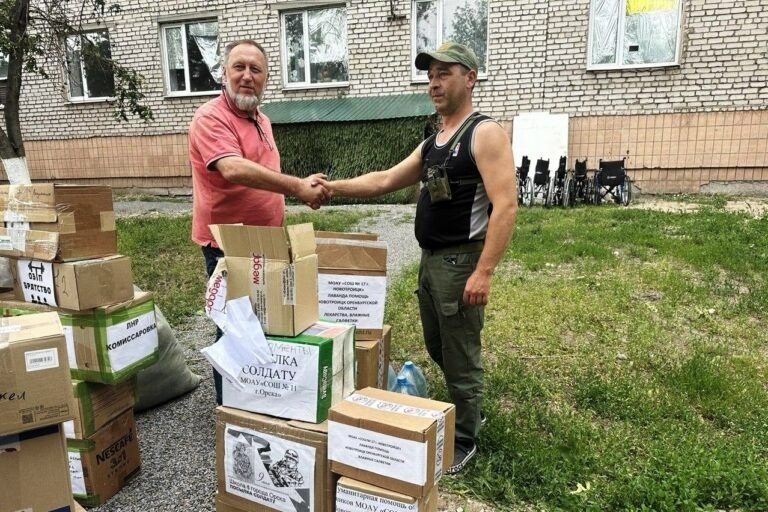    В больницу Перевальска в ЛНР доставили гуманитарный груз из Оренбуржья Белов Михаил Александрович