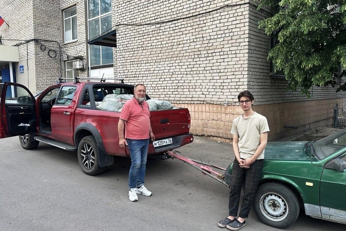  📷    В больницу Перевальска в ЛНР доставили гуманитарный груз из Оренбуржья Белов Михаил Александрович