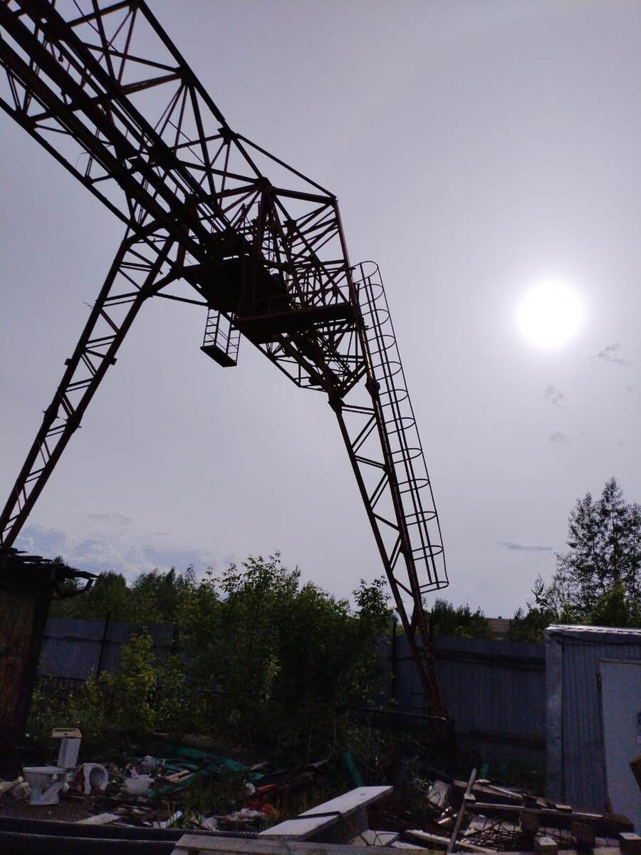 Продается козловой кран на рельсовом ходу. Длина 30 м., грузоподъемность 10 тонн. г.Ижевск. +7(919)916-81-79