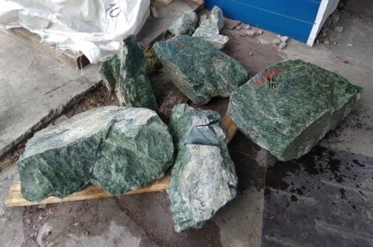    Жителя Бурятии обвиняют в незаконном хранении нефрита