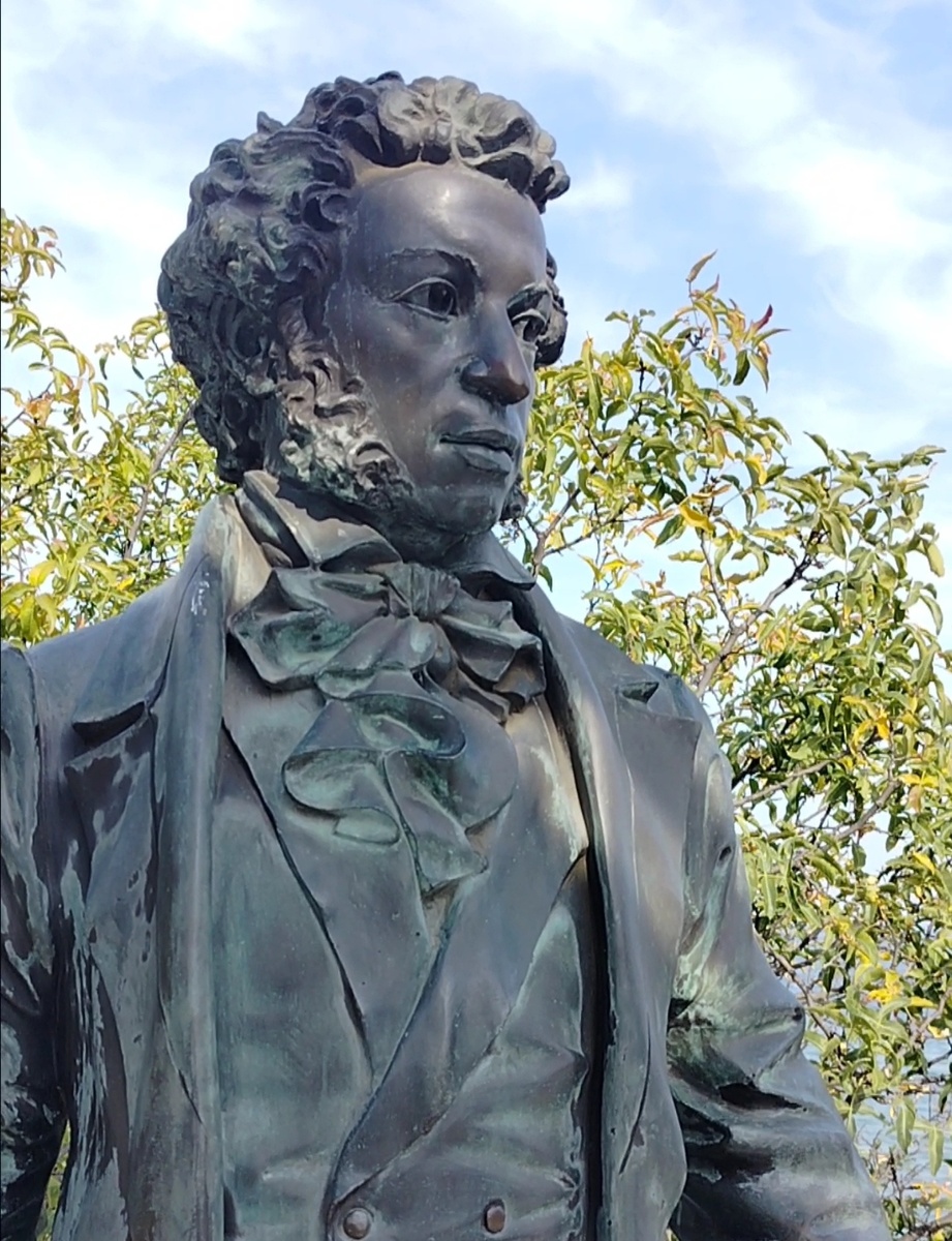 День рождения великого русского поэта Александра Сергеевича Пушкина