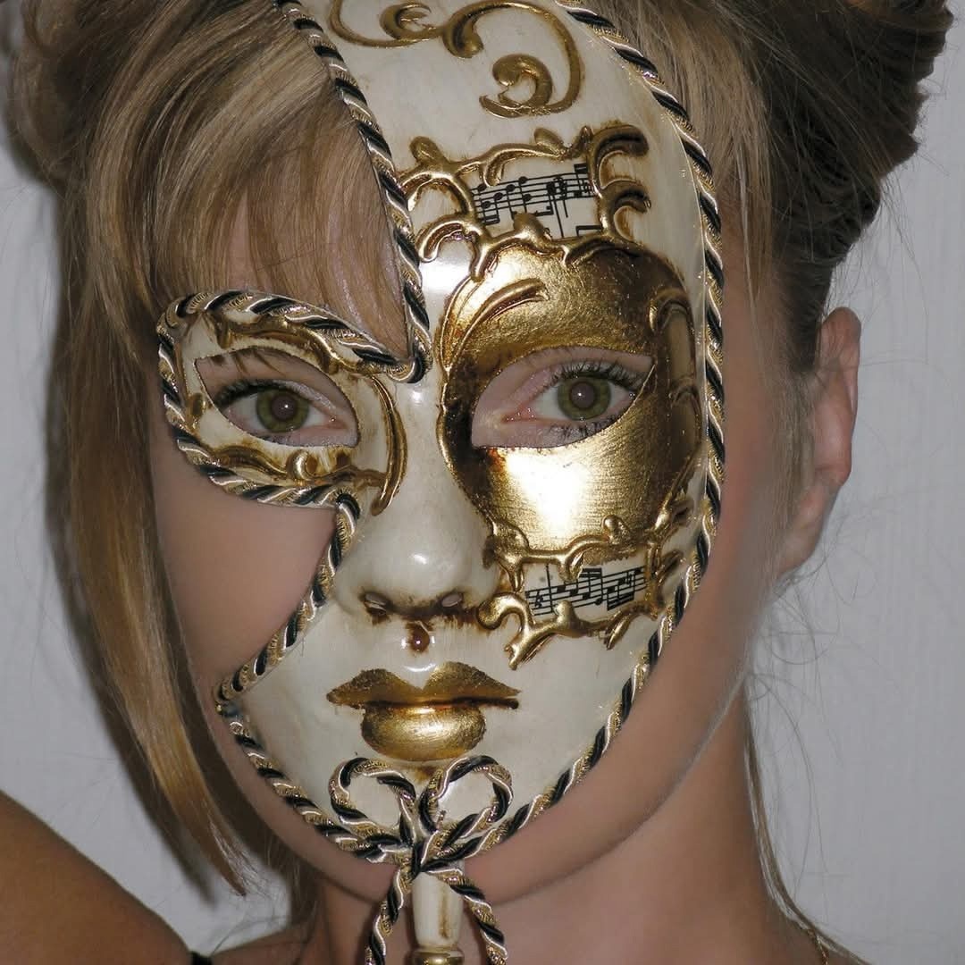 Оригинал фото: https://sun9-58.userapi.com/impg/u2v1YevLfNWHH95qyjHqYOJbUm3pdJAhP-9Vvg/5_yCWrzjgwE.jpg?size=1080x1080&quality=95&sign=a4506f71d34f1ee8489a434e2c4a570d&type=album