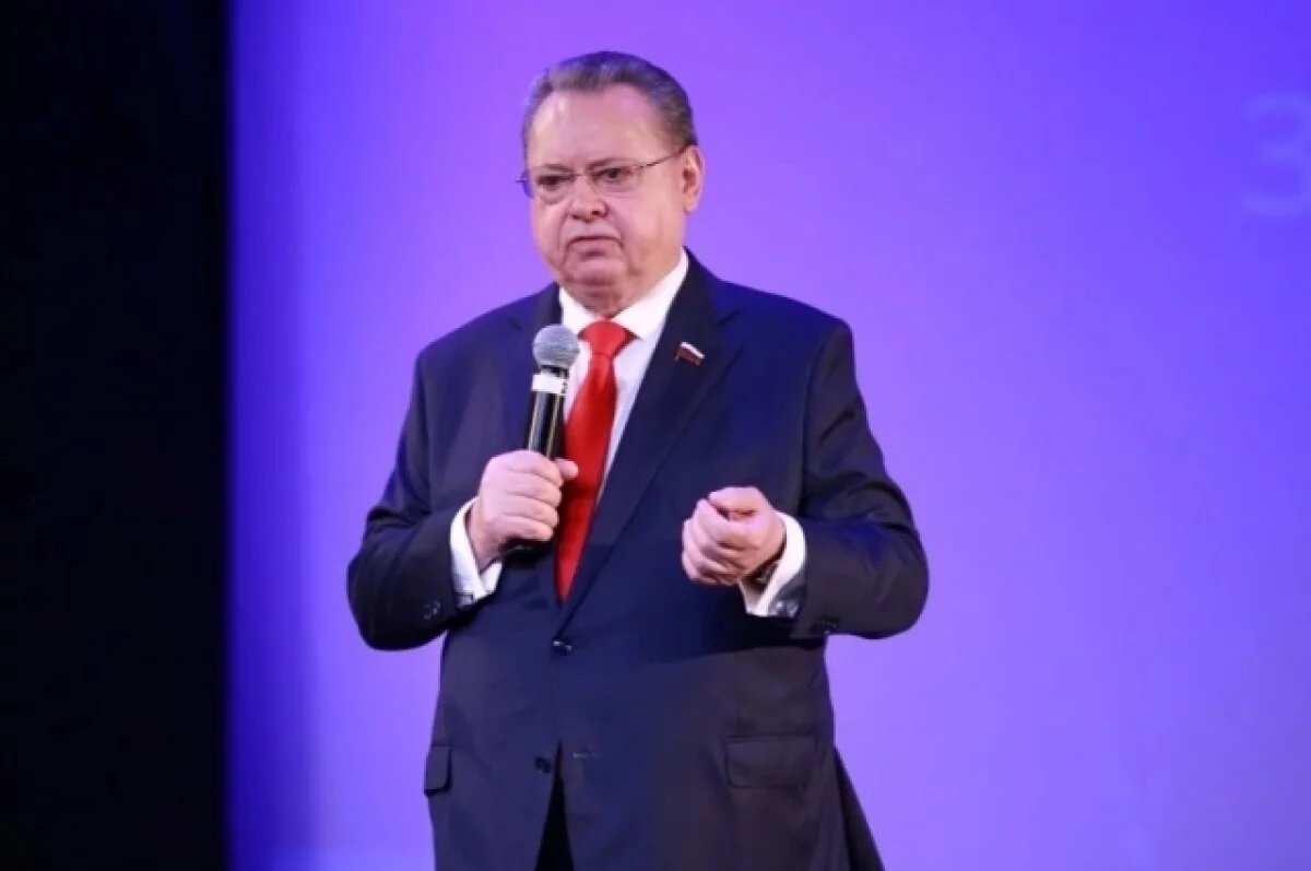    Сенатор Невзоров поздравил с 30-летием законодательной власти Камчатки