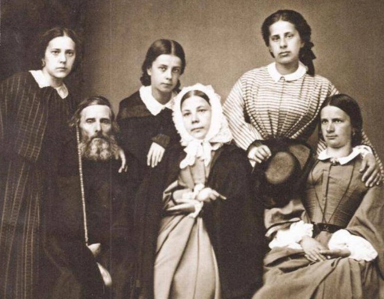 В.И. Даль с семьей. Фото 1860-е гг. 