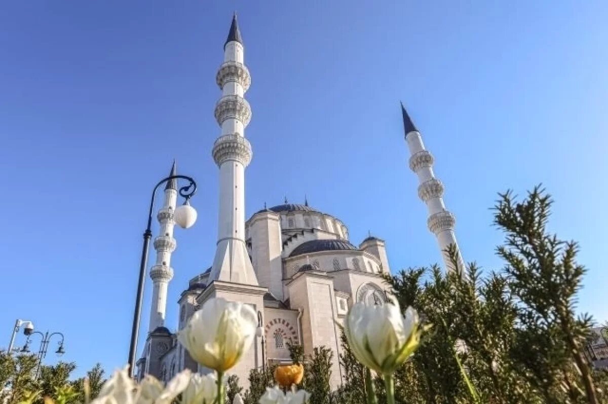    Глава Крыма Аксенов поздравил мусульман с праздником Курбан-байрам