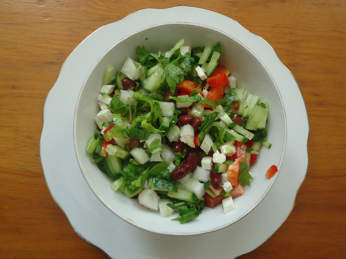 Летний вариант салата. Из архива автора.