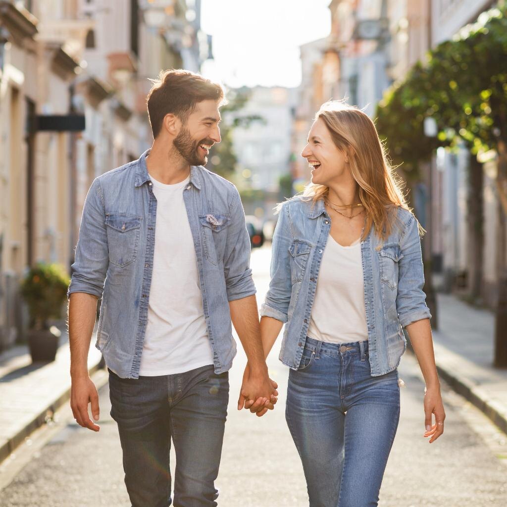 Влюбленные гуляют