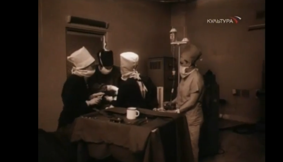 Примерно так мог выглядеть один из эпизодов показаний Оли Н.