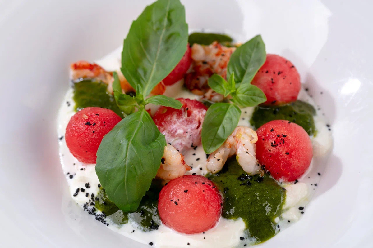    Новости ресторанов: окрошка на мацони, банановый хлеб и ножка кролика (фото 3)