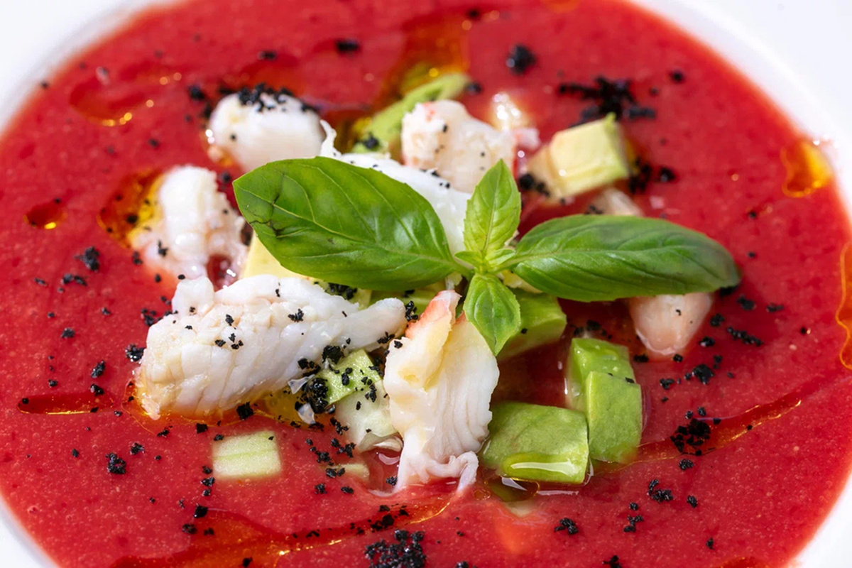    Новости ресторанов: окрошка на мацони, банановый хлеб и ножка кролика (фото 4)