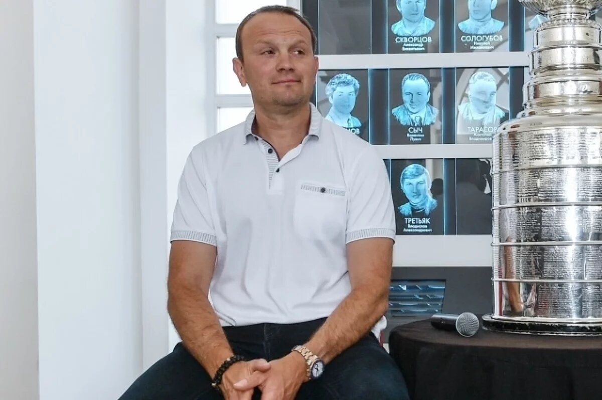    Россиянин Сергей Гончар ушел из тренерского штаба «Ванкувера» в НХЛ