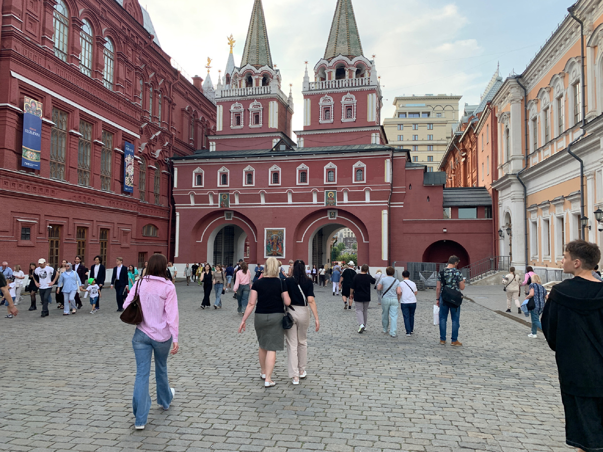 Воскресенские ворота