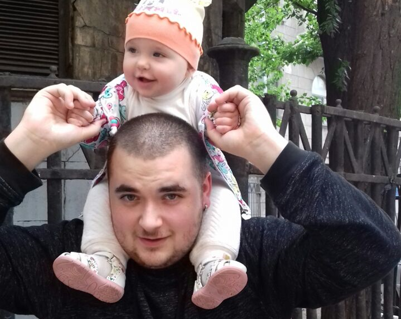 Млаве 6 месяцев с папой