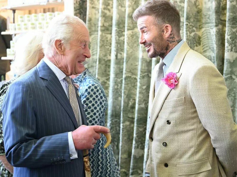 Дэвид Бекхэм и Карл III📷
