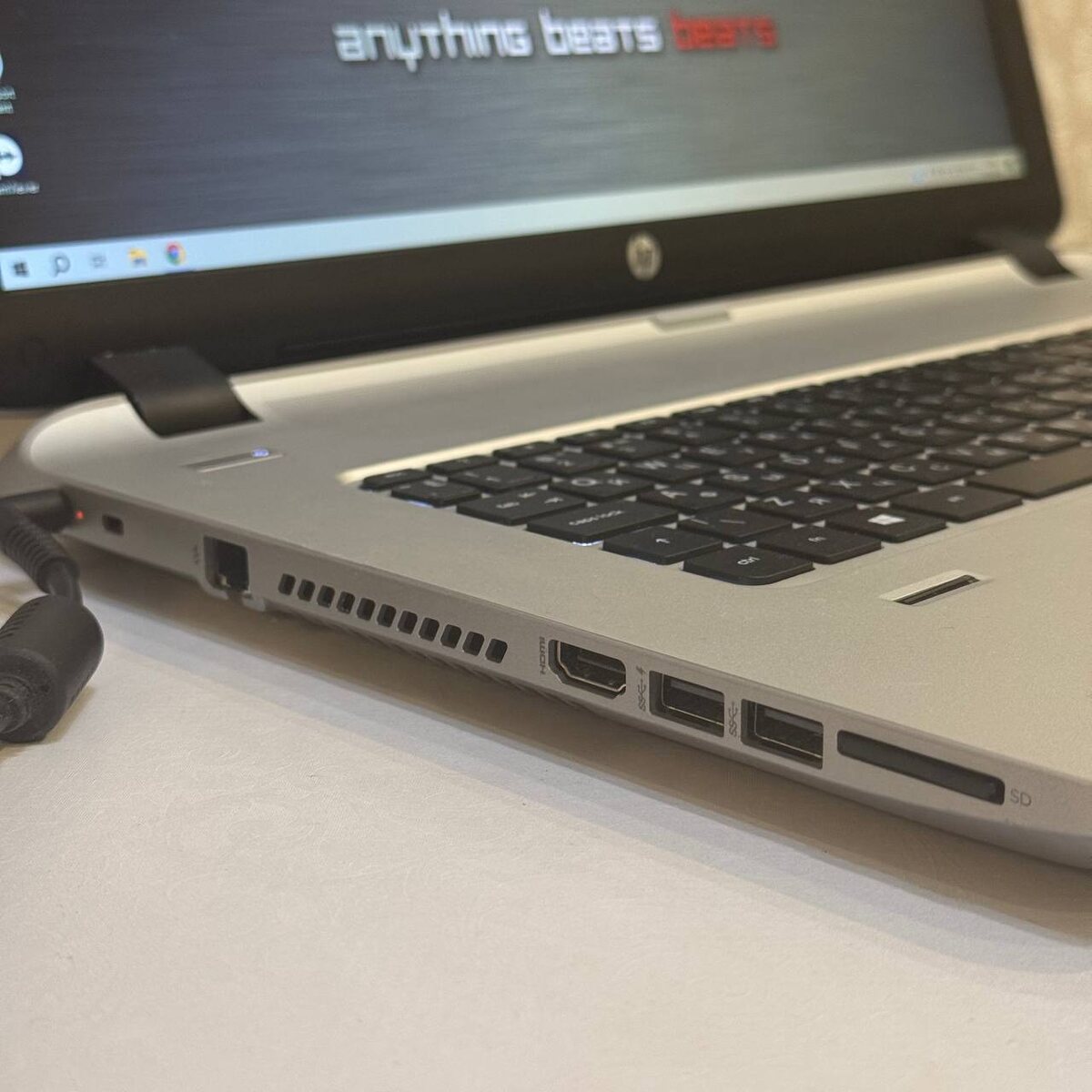 HP Envy 17-k251na