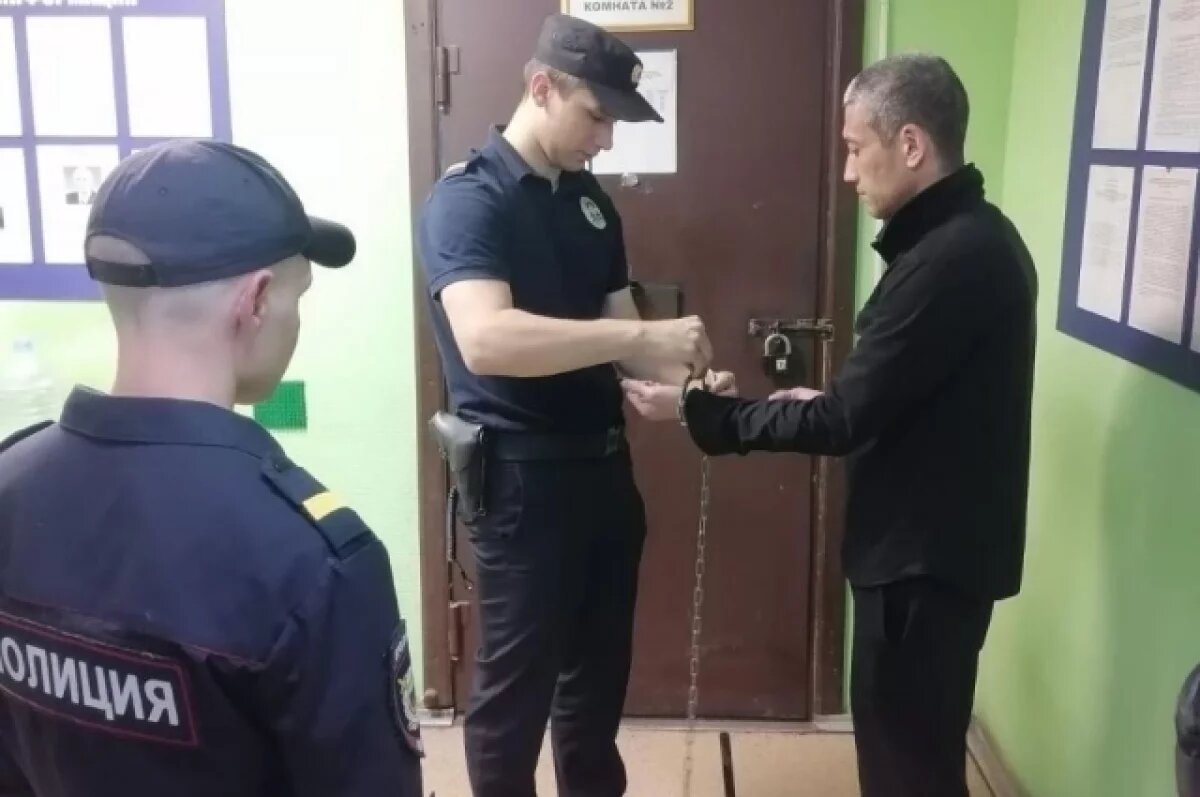   Рязанские полицейские депортировали семерых мигрантов, нарушивших закон