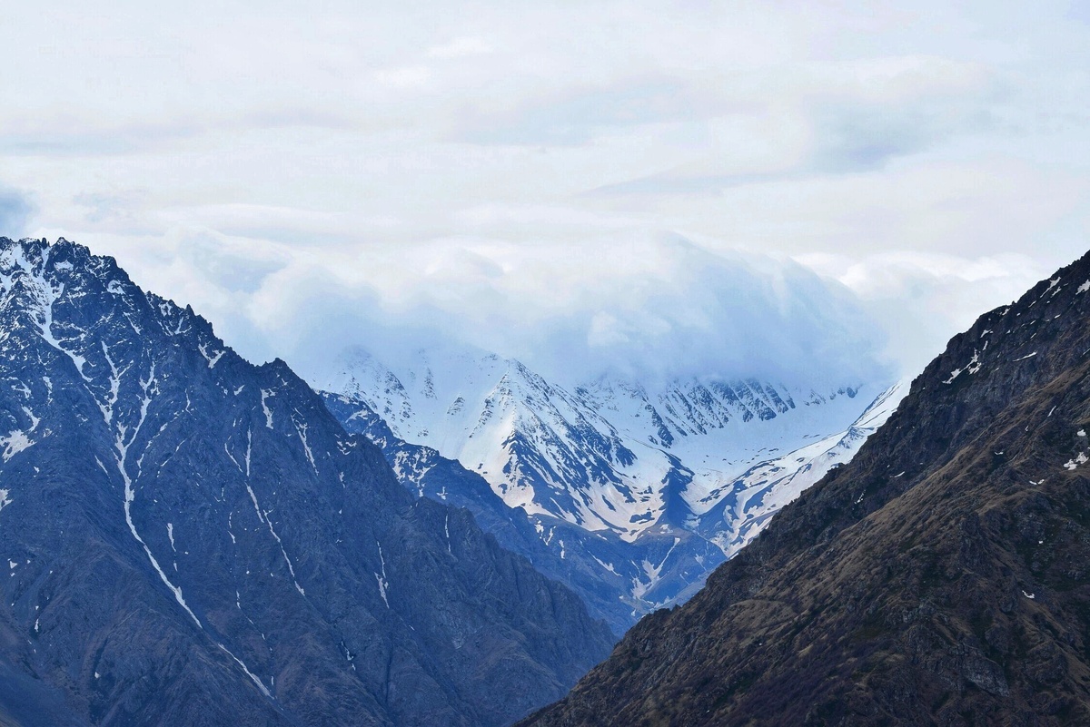 Горы Северной Осетии. Фото из той самой поездки.