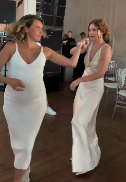    Регина Тодоренко показала живот. Фото: скрин