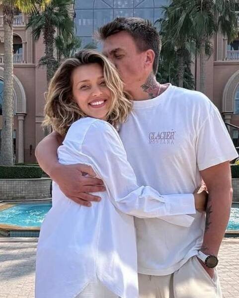    Регина Тодоренко и Влад Топалов. Фото: ТВЦ